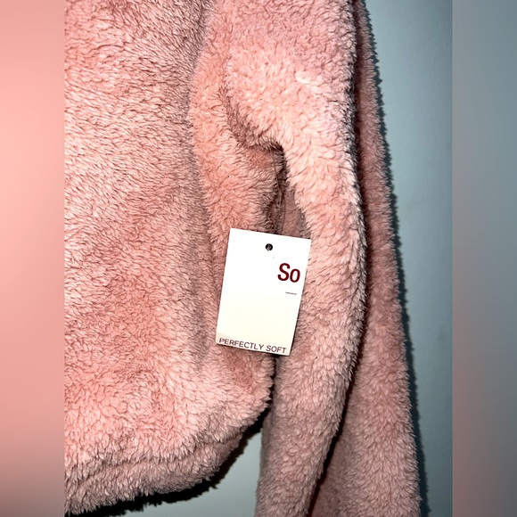 SO juniors soft fur jacket pink size Small - Picture 3 of 3
